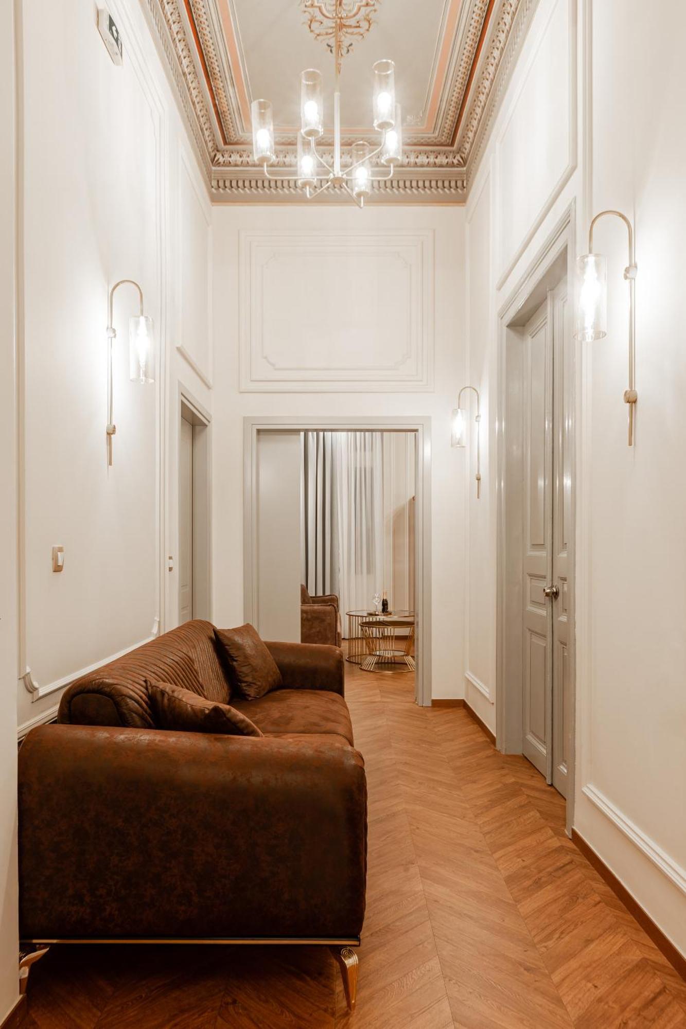 King Othon Boutique Hotel นาฟปลิโอ ภายนอก รูปภาพ